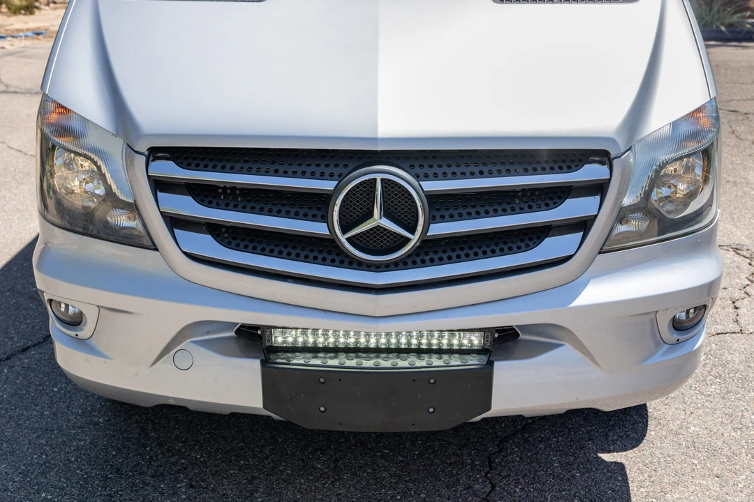 2019 Winnebago - Image 12 of 31