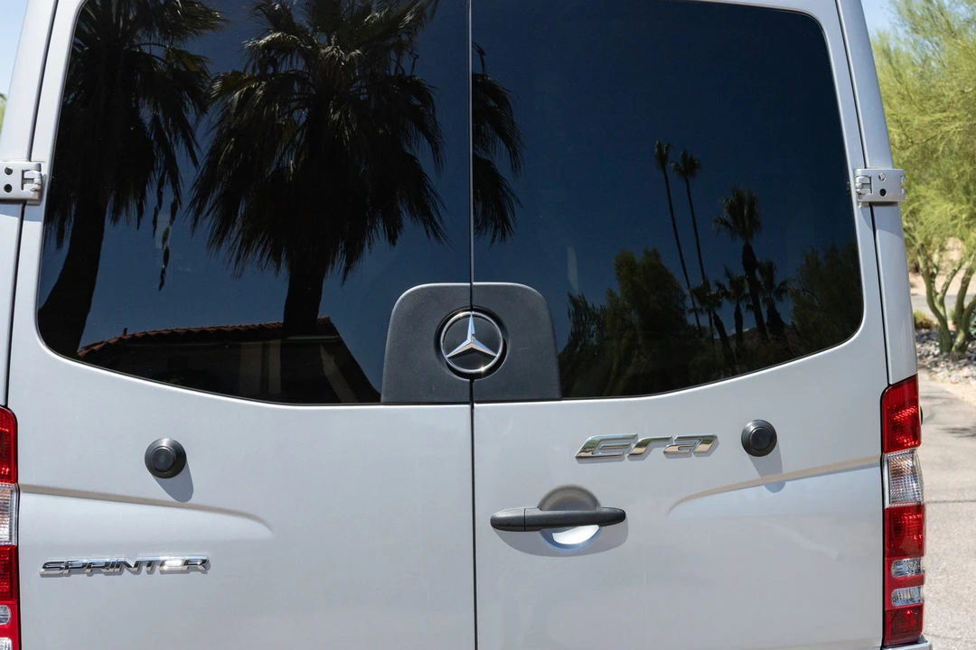 2019 Winnebago - Image 26 of 31