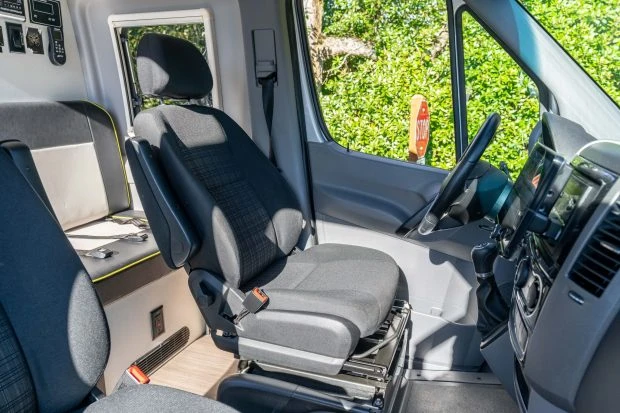 2019 Winnebago - Image 4 of 9