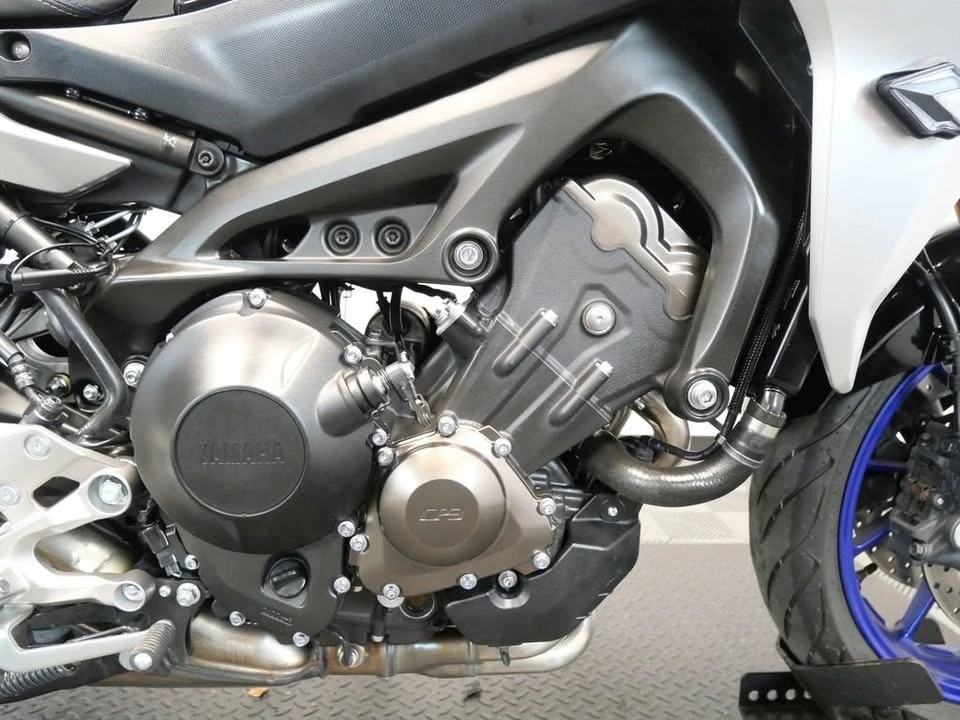 2019 Yamaha - Image 11 of 17