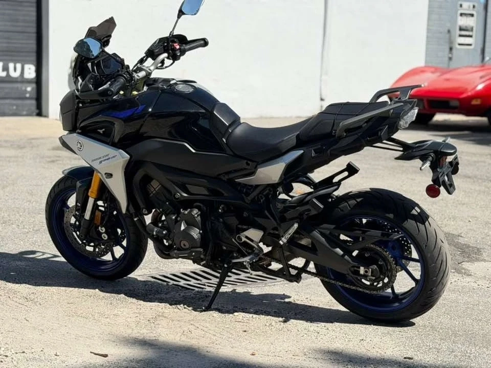2019 Yamaha - Image 7 of 9