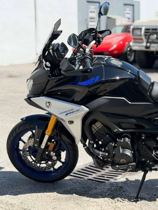 2019 Yamaha - Image 5 of 9