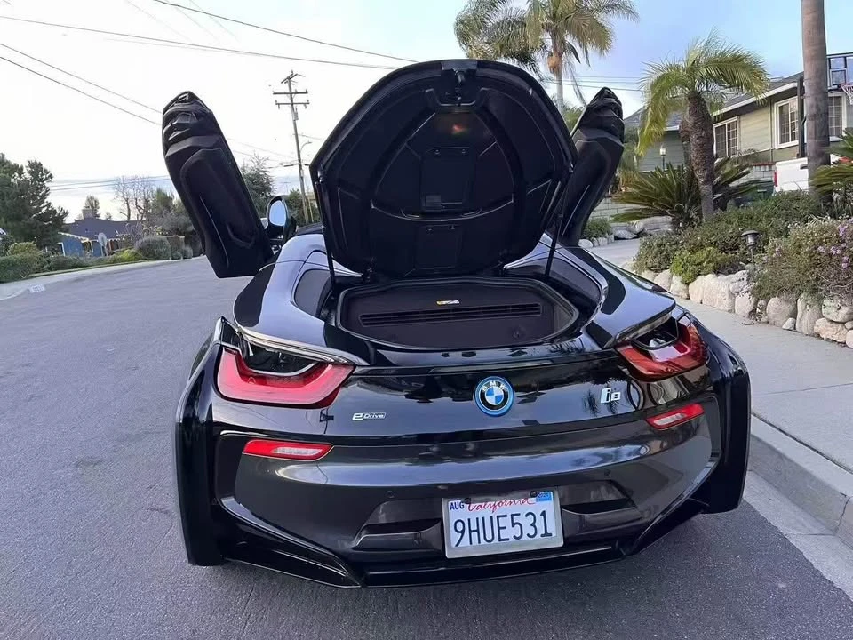 2019 BMW i8 - Image 4 of 9