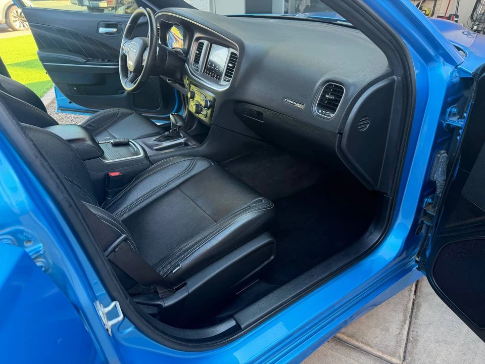 2019 Dodge Charger 7th Gen - Image 11 of 23