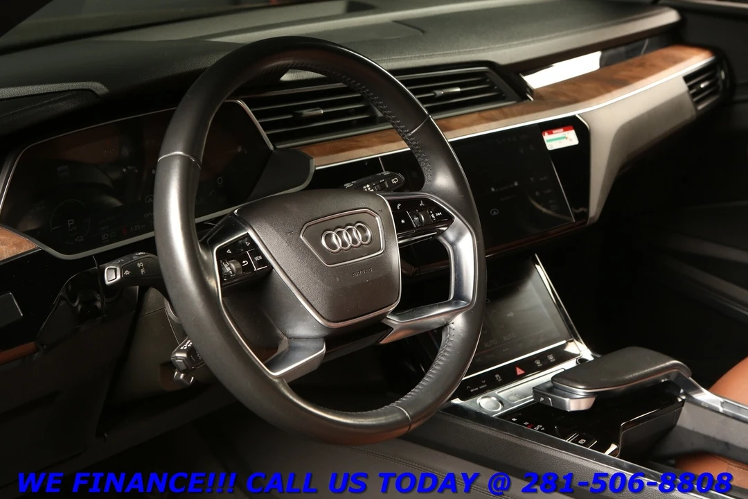 2019 Audi e-tron - Image 10 of 21