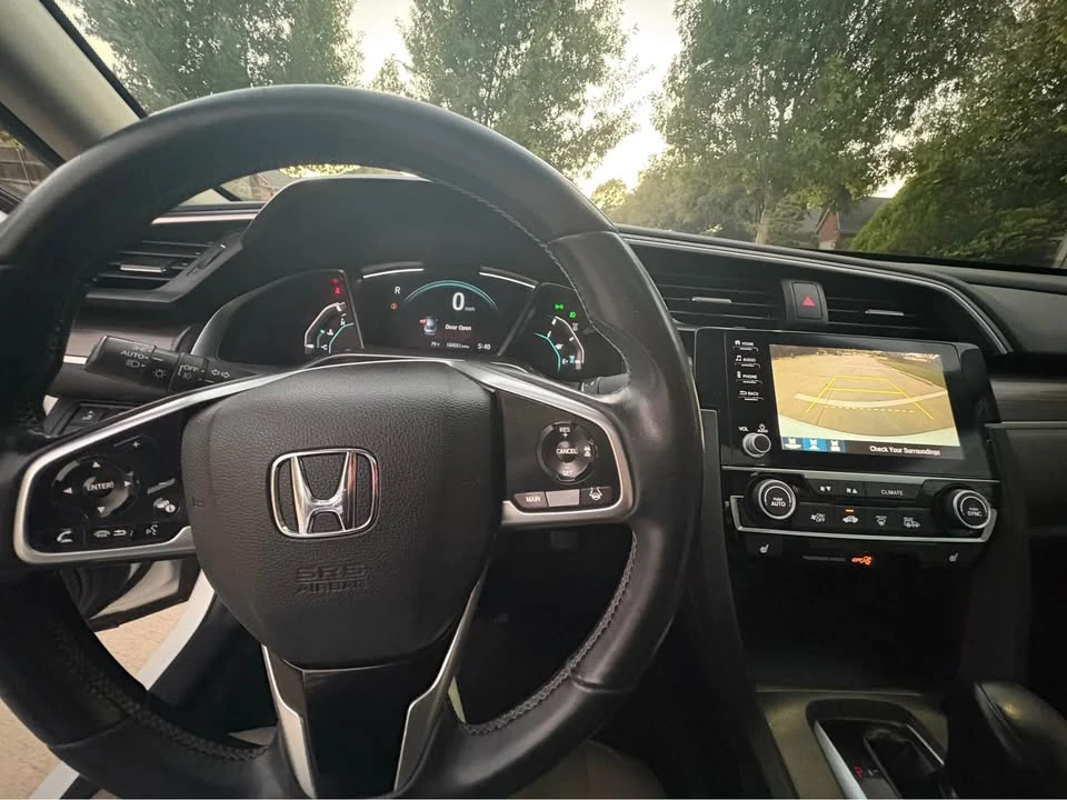 2019 Honda Civic 10th Gen - Image 7 of 8