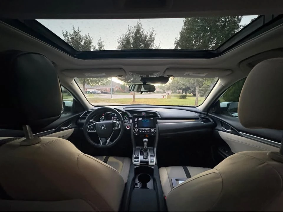 2019 Honda Civic 10th Gen - Image 6 of 8