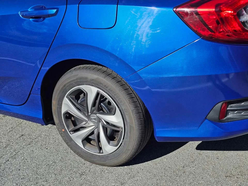 2019 Honda Civic 10th Gen - Image 4 of 10