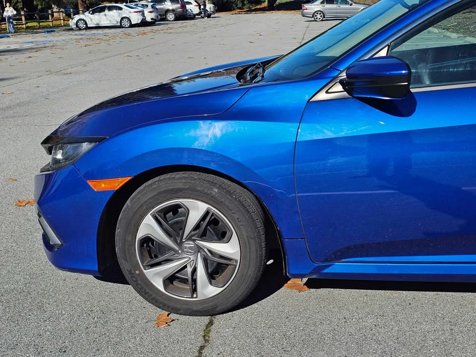 2019 Honda Civic 10th Gen - Image 3 of 10