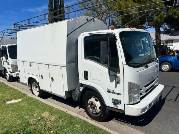2019 Isuzu Elf - Image 6 of 11