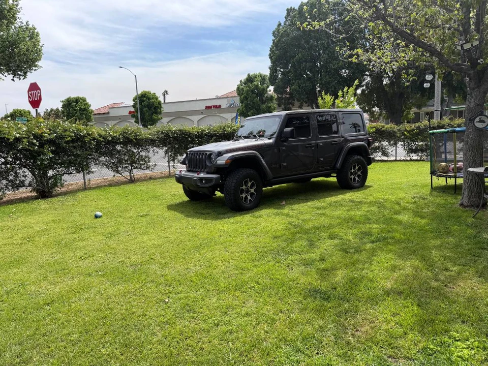 2019 Jeep JL Wrangler - Image 7 of 19