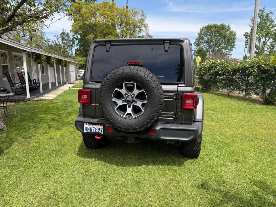 2019 Jeep JL Wrangler - Image 5 of 19