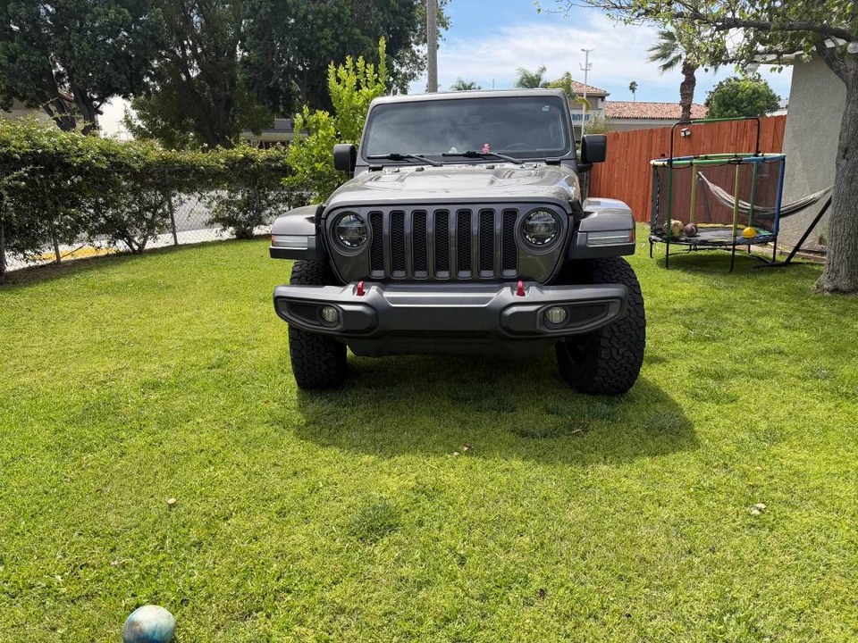 2019 Jeep JL Wrangler - Image 3 of 19