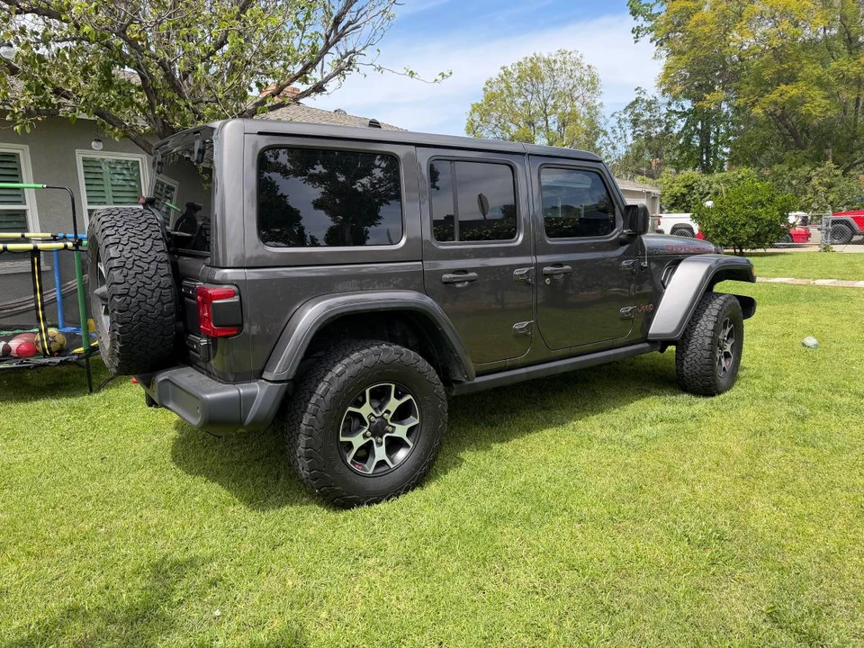 2019 Jeep JL Wrangler - Image 4 of 19