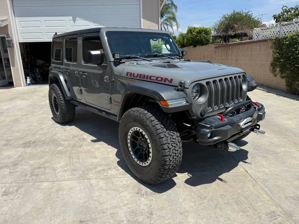 2019 Jeep JL Wrangler - Image 2 of 14