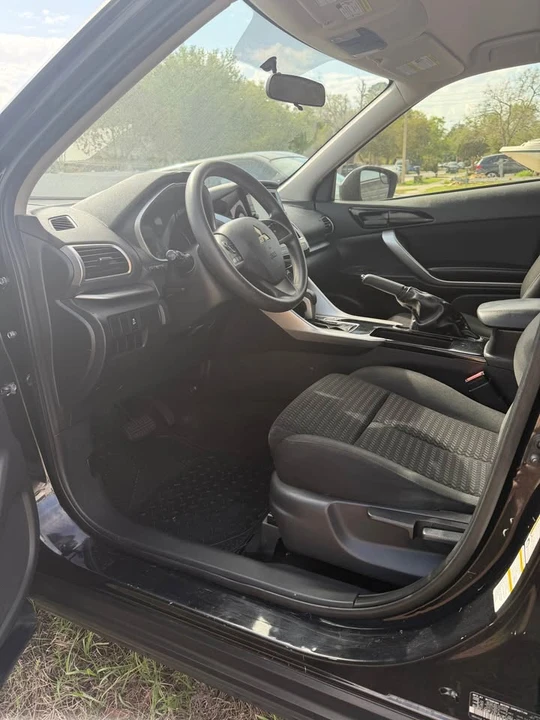 2019 Mitsubishi Eclipse Cross - Image 6 of 10