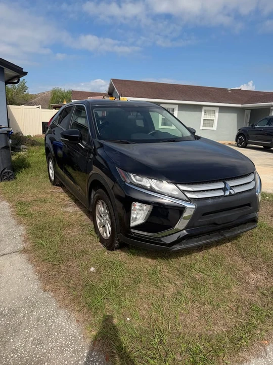 2019 Mitsubishi Eclipse Cross - Image 3 of 10