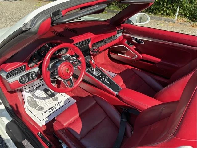 2019 Porsche 911 - Image 14 of 29