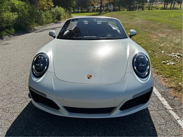 2019 Porsche 911 - Image 11 of 29