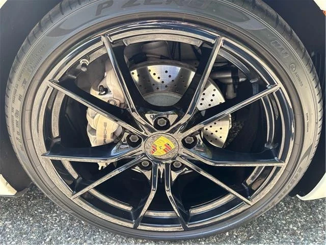 2019 Porsche 911 - Image 21 of 29