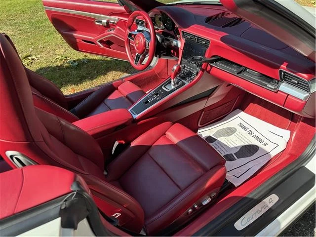 2019 Porsche 911 - Image 25 of 29