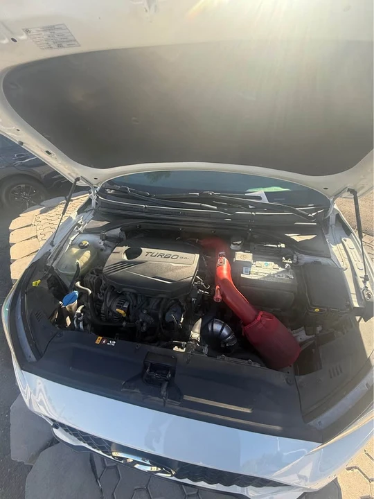 2019 Hyundai Veloster - Image 4 of 5