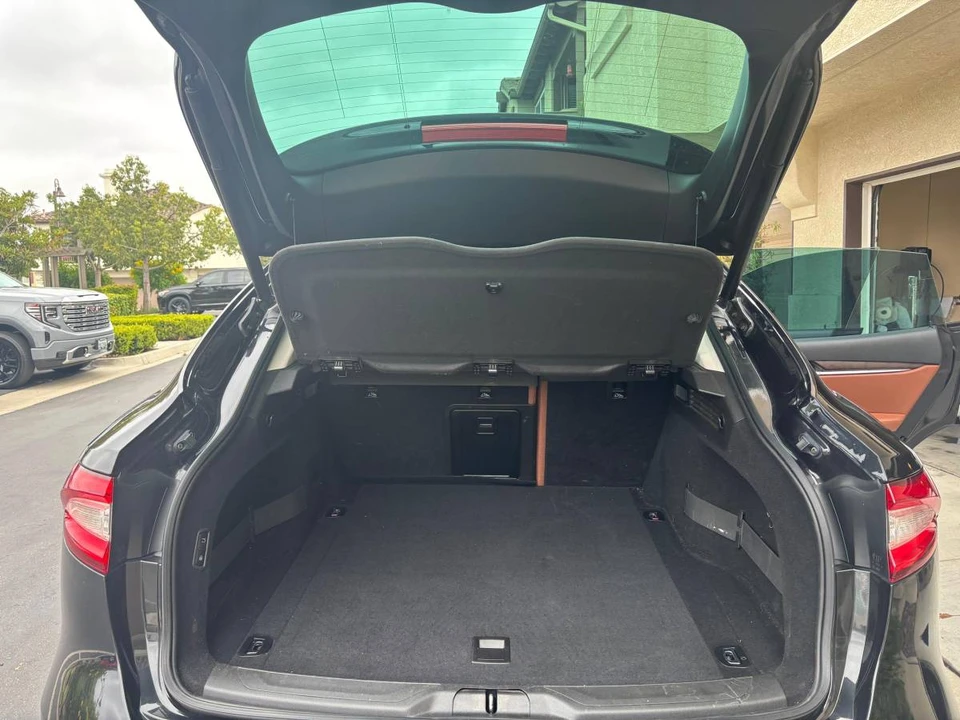 2019 Maserati Levante - Image 10 of 14