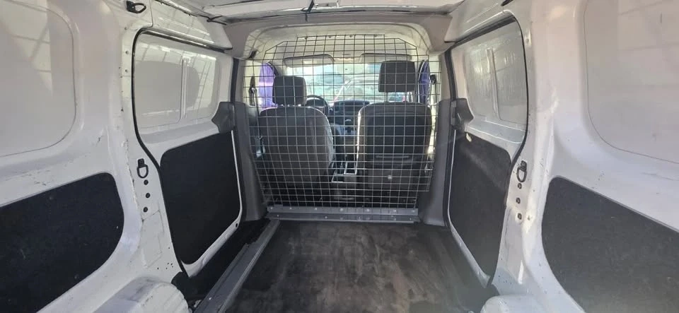 2020 Nissan NV - Image 9 of 10