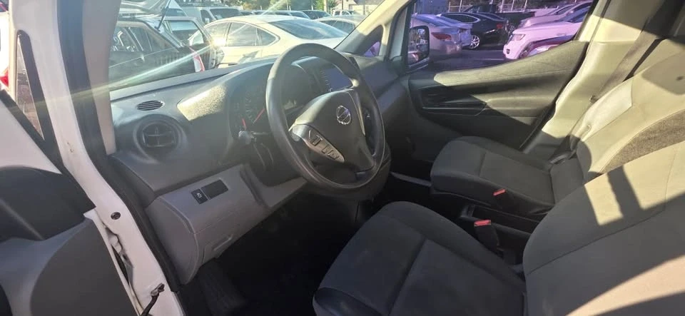 2020 Nissan NV - Image 7 of 10