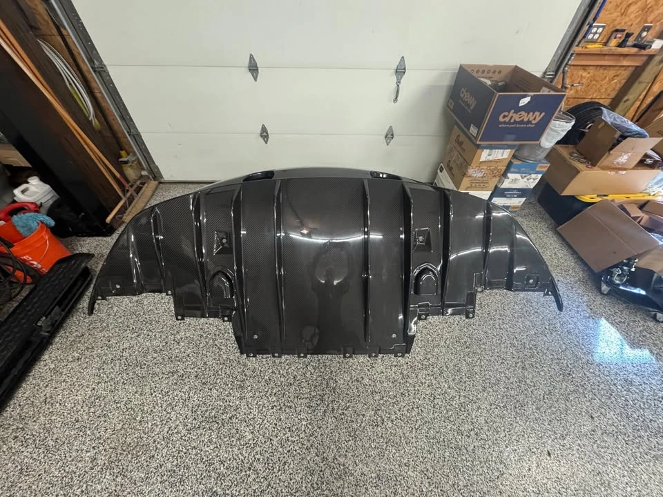 2020 Parts & Memorabilia Bodywork - Image 4 of 10