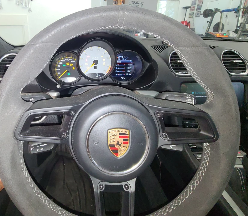 2020 Porsche 718 Cayman GT4 - Image 9 of 31