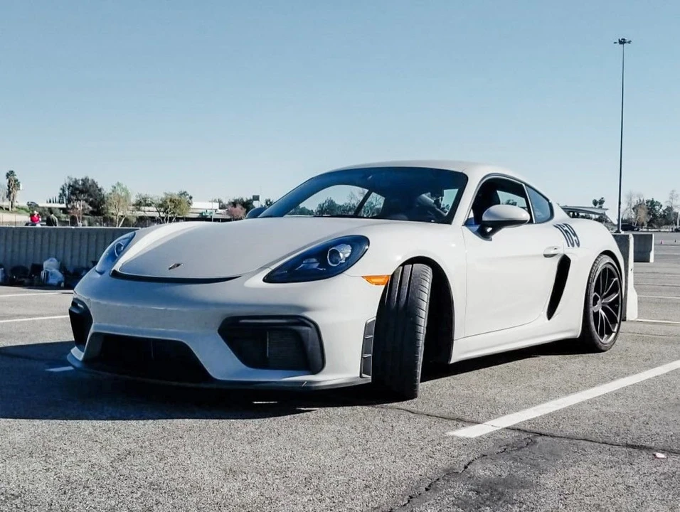2020 Porsche 718 Cayman GT4 - Image 5 of 31