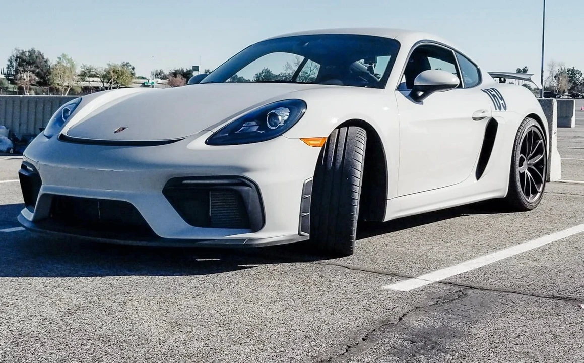 2020 Porsche 718 Cayman GT4 - Image 3 of 31