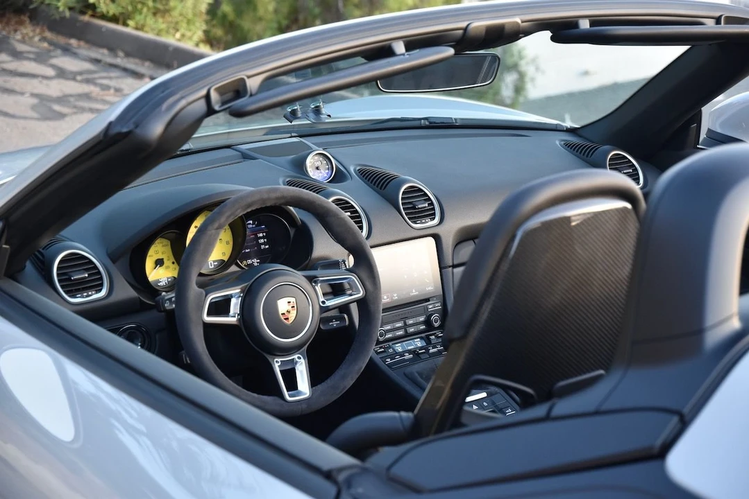 2020 Porsche 718 Boxster Spyder - Image 4 of 10
