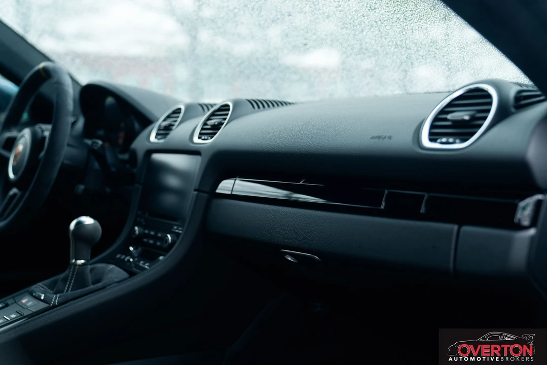 2020 Porsche 718 Cayman - Image 18 of 26