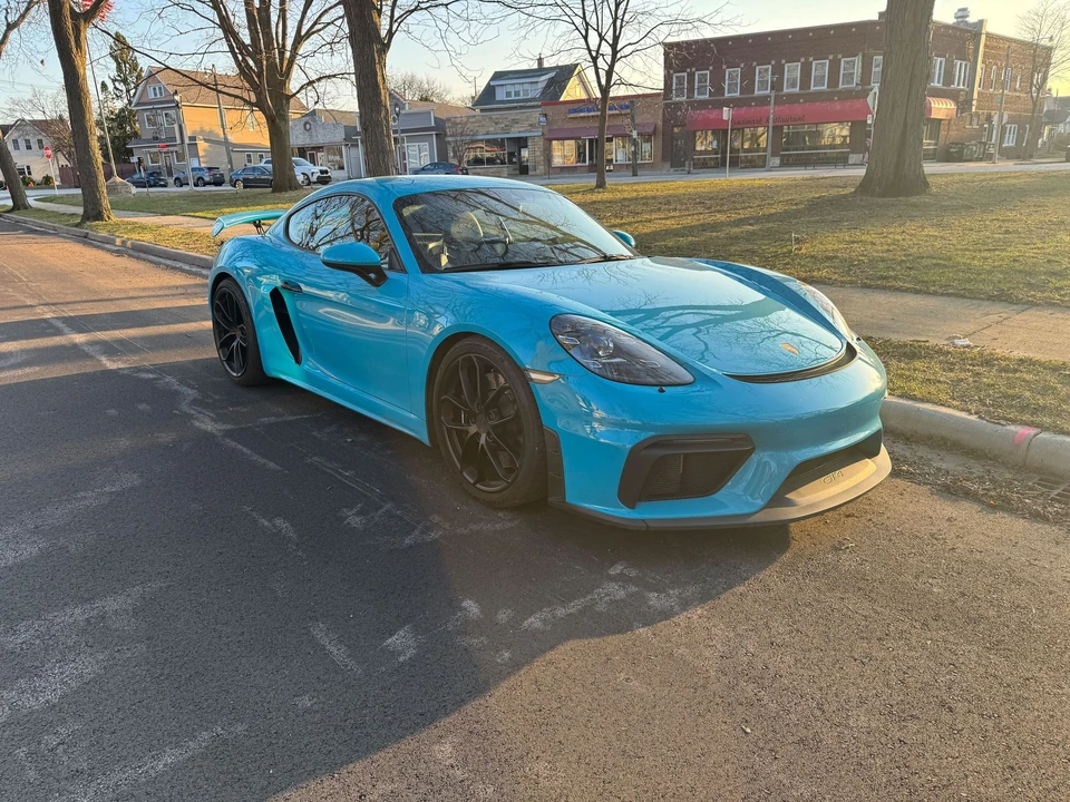 2020 Porsche 718 Cayman GT4 - Image 3 of 12