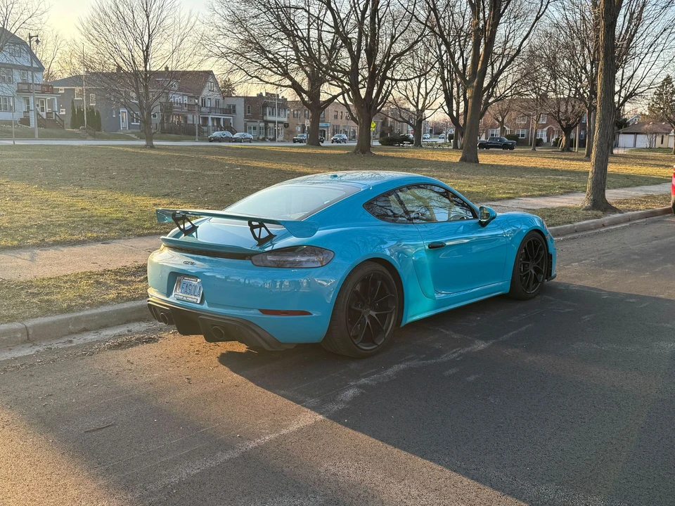 2020 Porsche 718 Cayman GT4 - Image 5 of 12