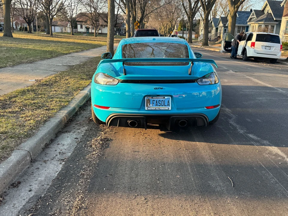 2020 Porsche 718 Cayman GT4 - Image 6 of 12
