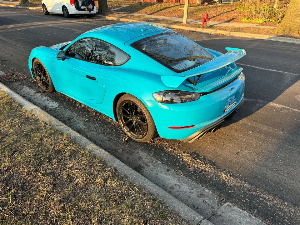 2020 Porsche 718 Cayman GT4 - Image 7 of 12