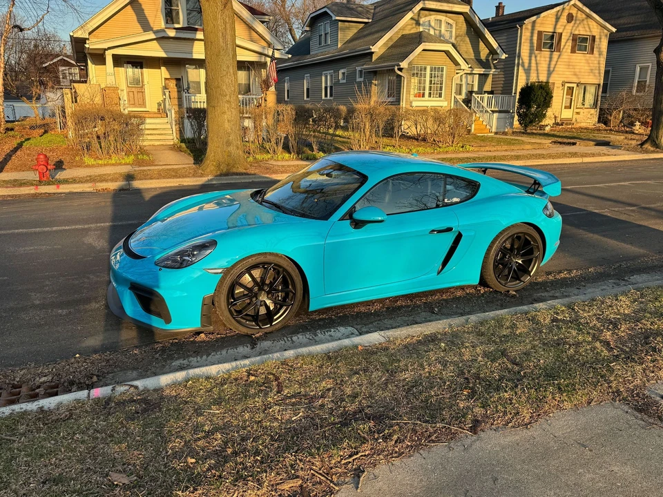 2020 Porsche 718 Cayman GT4 - Image 8 of 12