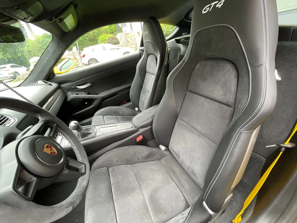 2020 Porsche 718 Cayman GT4 - Image 2 of 8