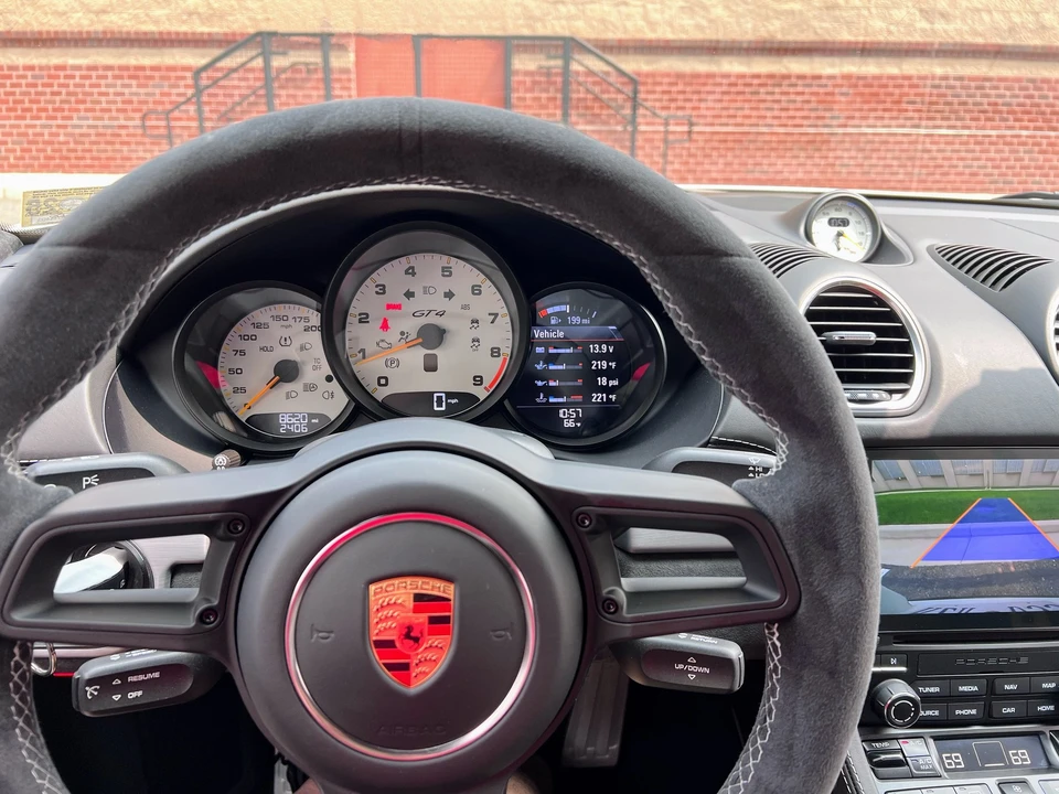 2020 Porsche 718 Cayman GT4 - Image 13 of 29