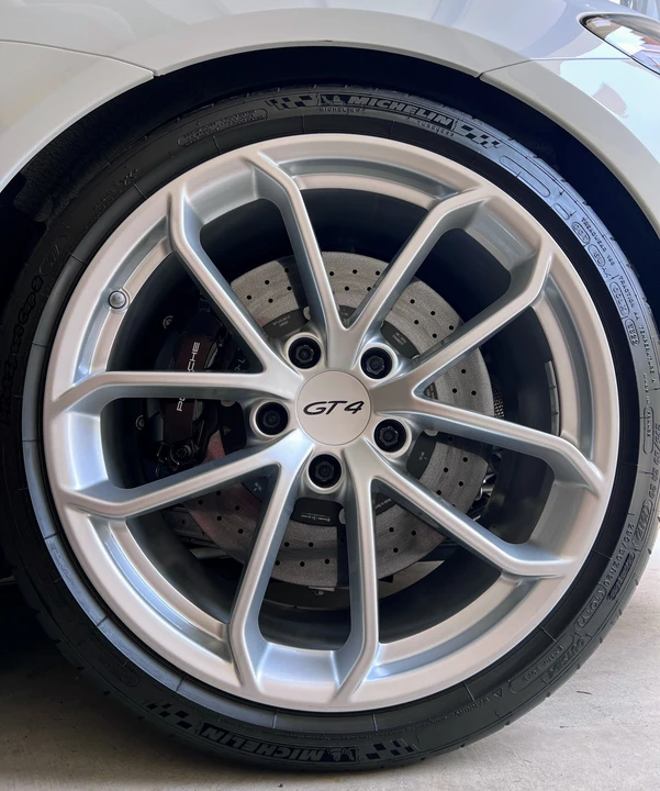 2020 Porsche 718 Cayman GT4 - Image 27 of 29