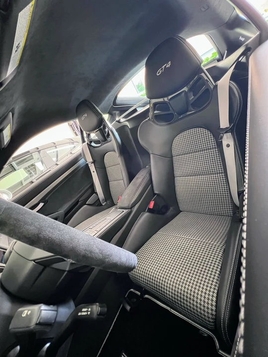 2020 Porsche 718 Cayman GT4 - Image 23 of 29