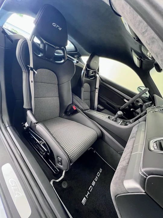 2020 Porsche 718 Cayman GT4 - Image 22 of 29