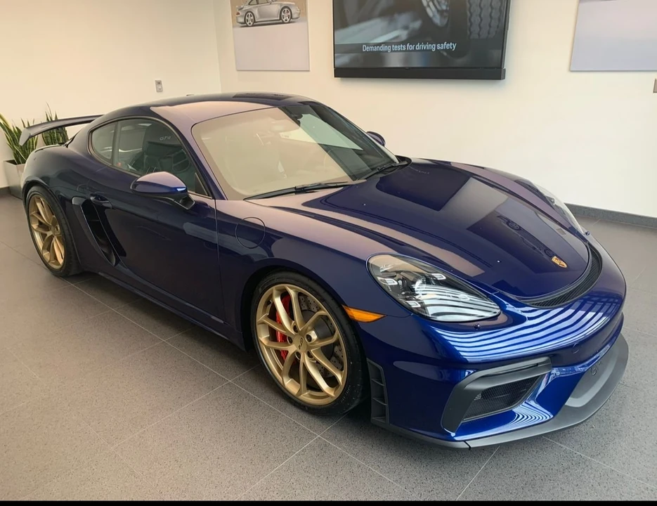 2020 Porsche 718 Cayman GT4 - Image 3 of 6