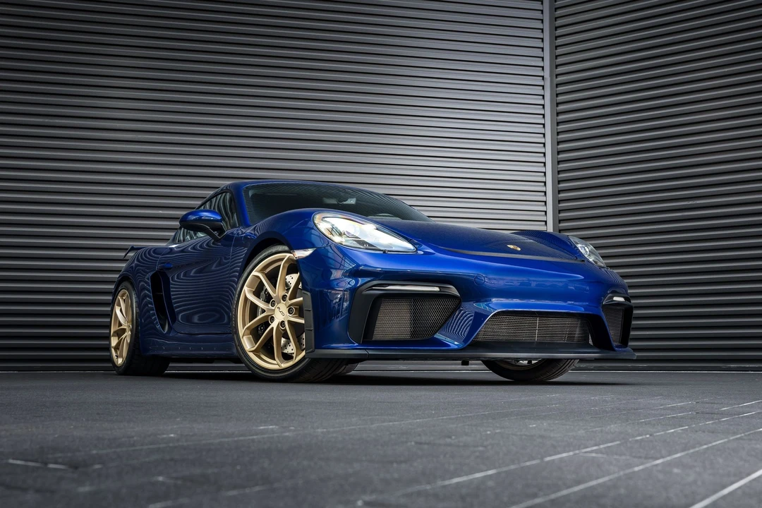2020 Porsche 718 Cayman GT4 - Image 2 of 4