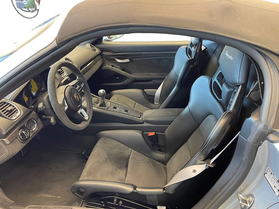2020 Porsche 718 Boxster Spyder - Image 4 of 4