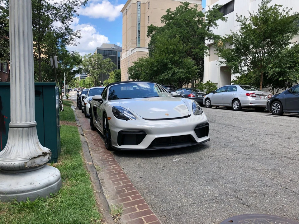 2020 Porsche 718 Boxster Spyder - Image 13 of 17