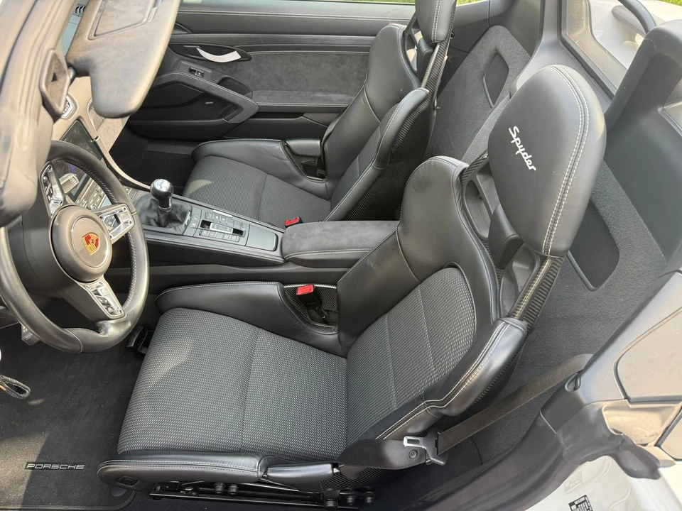 2020 Porsche - Image 7 of 8